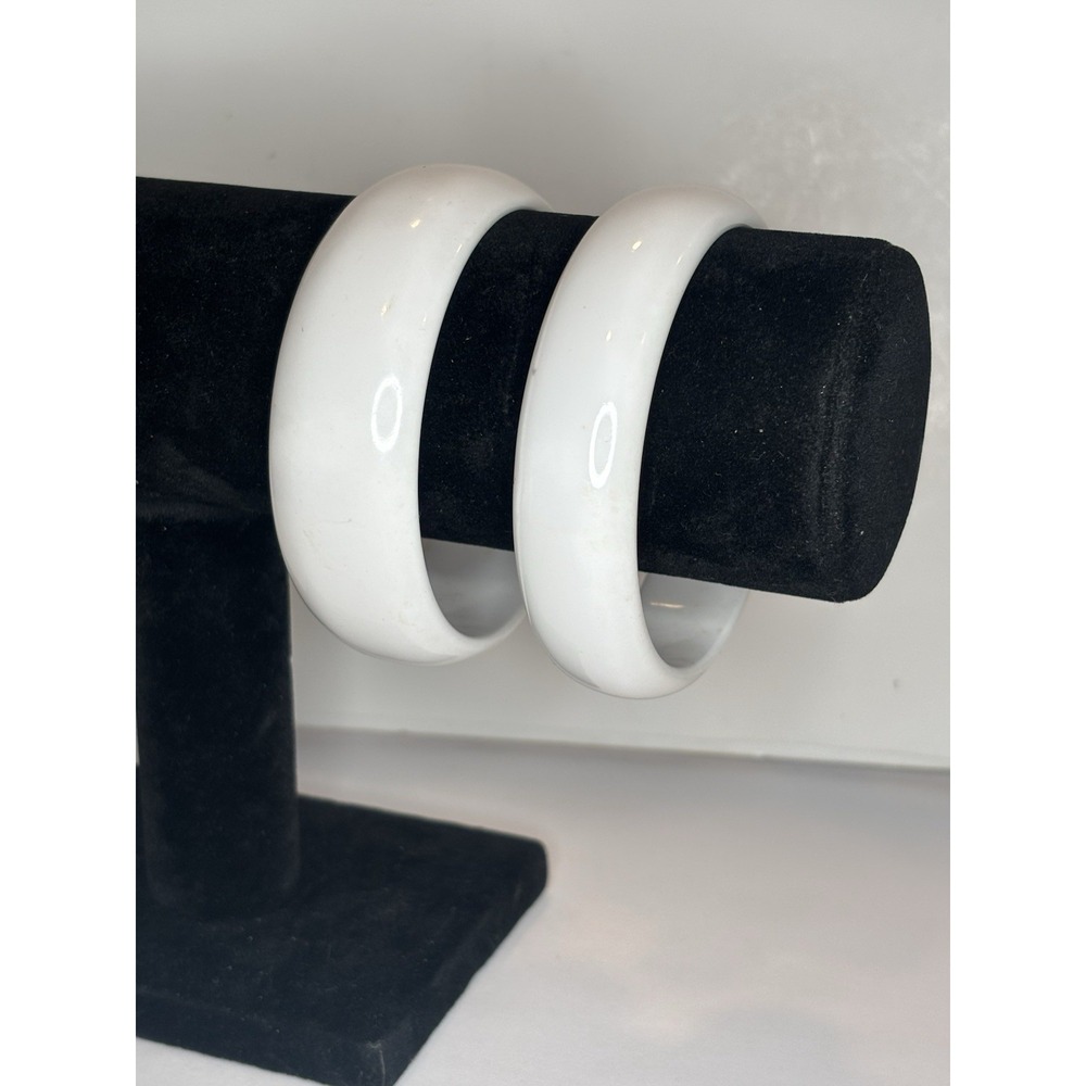 Vintage‎ White Lucite Acrylic Bangle Bracelet Set Pair Wide Narrow Stack
